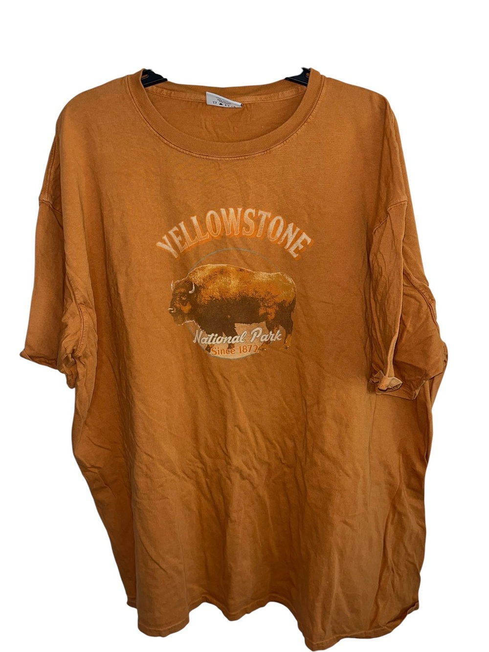 Techstyles Yellowstone National Park Bison T-Shirt Men’s 2XL Mustard Yellow